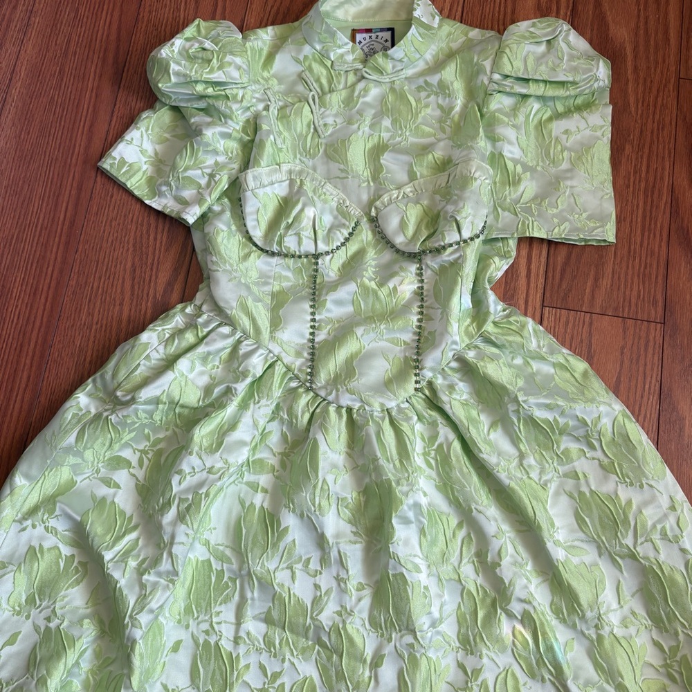Green Muzkin Dress - Picture 3 of 5
